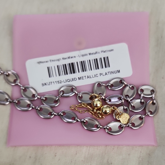 Elegant Silver and Gold Necklace - Picture 1 of 2